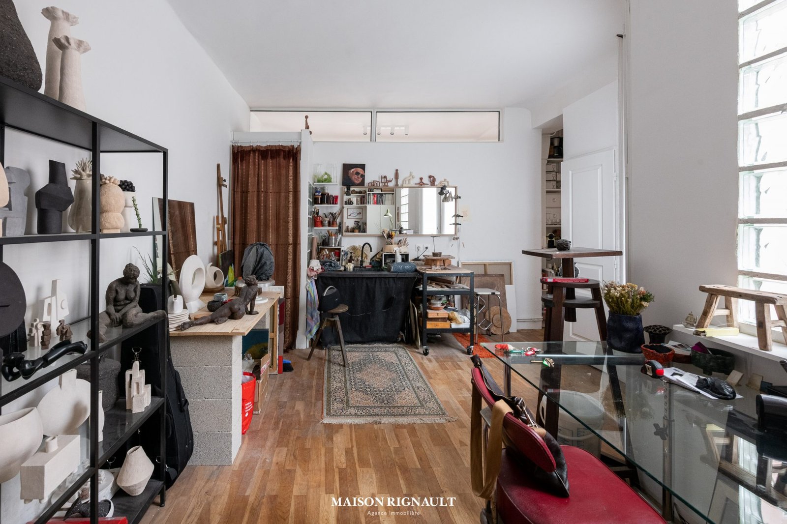 Paris 9e – Galerie / M° Pigalle