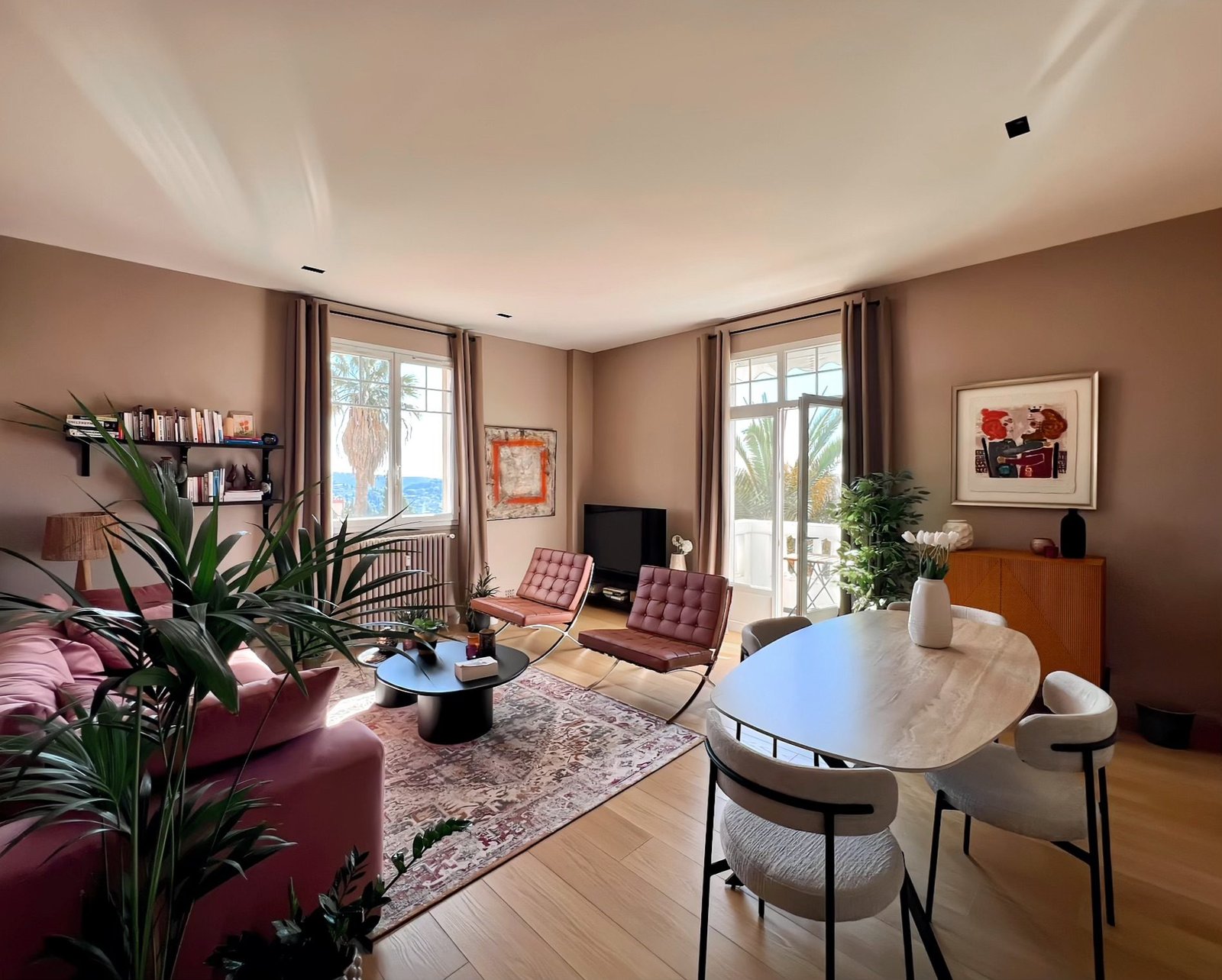 Appartement bourgeois dans Palais Victoria