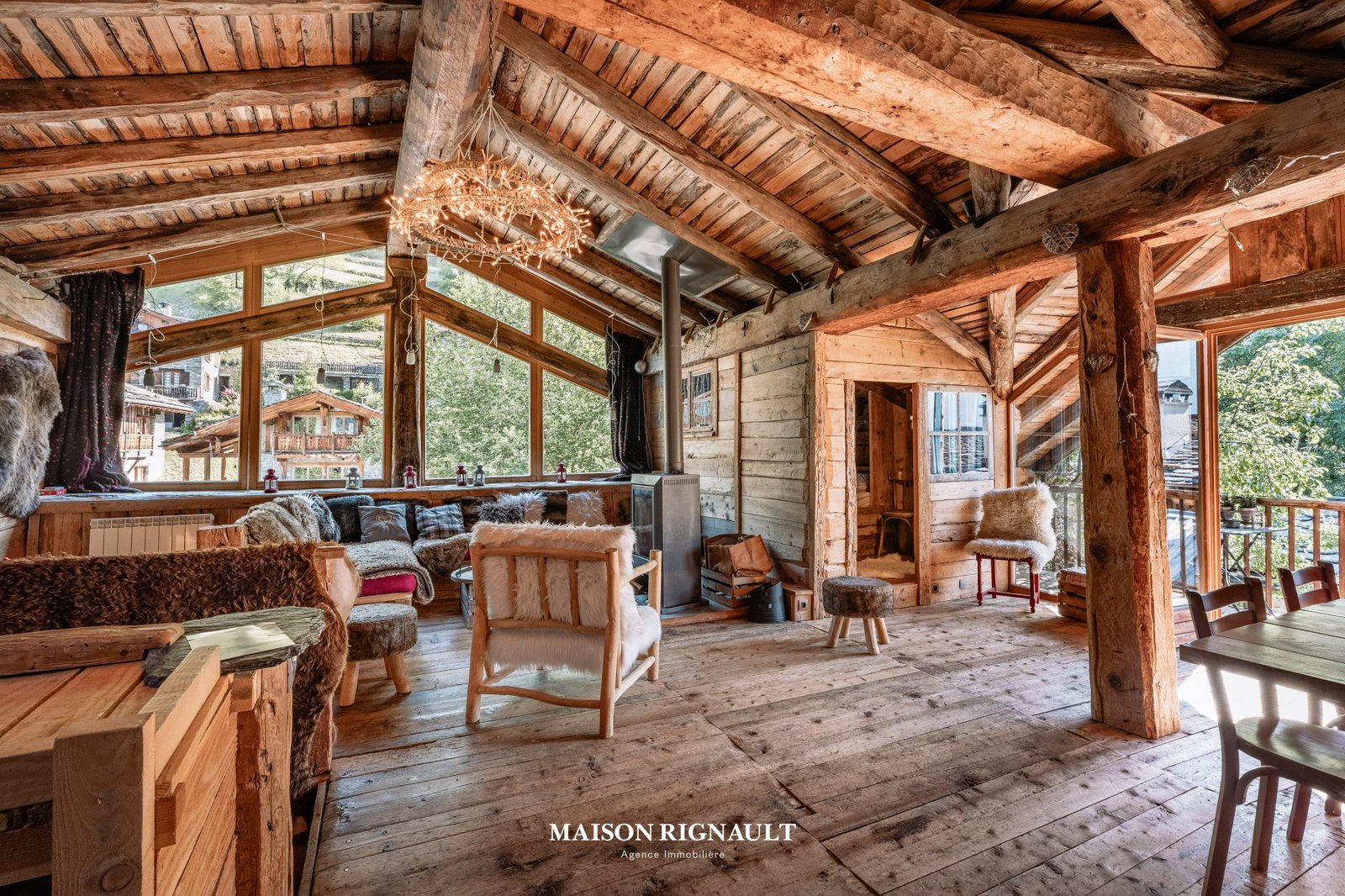 Le charme d&rsquo;un véritable chalet savoyard / Villaret de Montvalezan.
