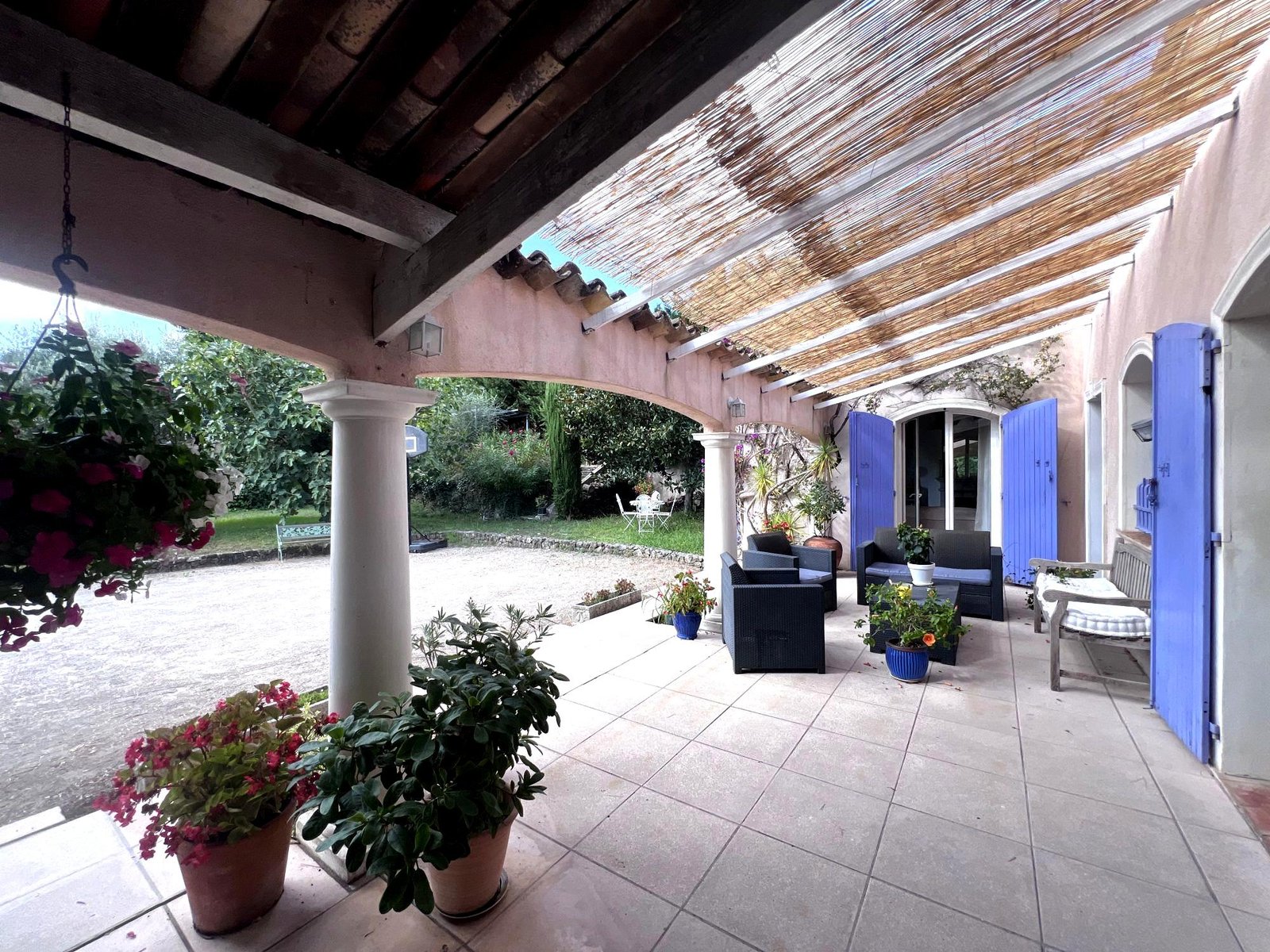 Mougins / Villa néo provençale dans quartier résidentiel recherché