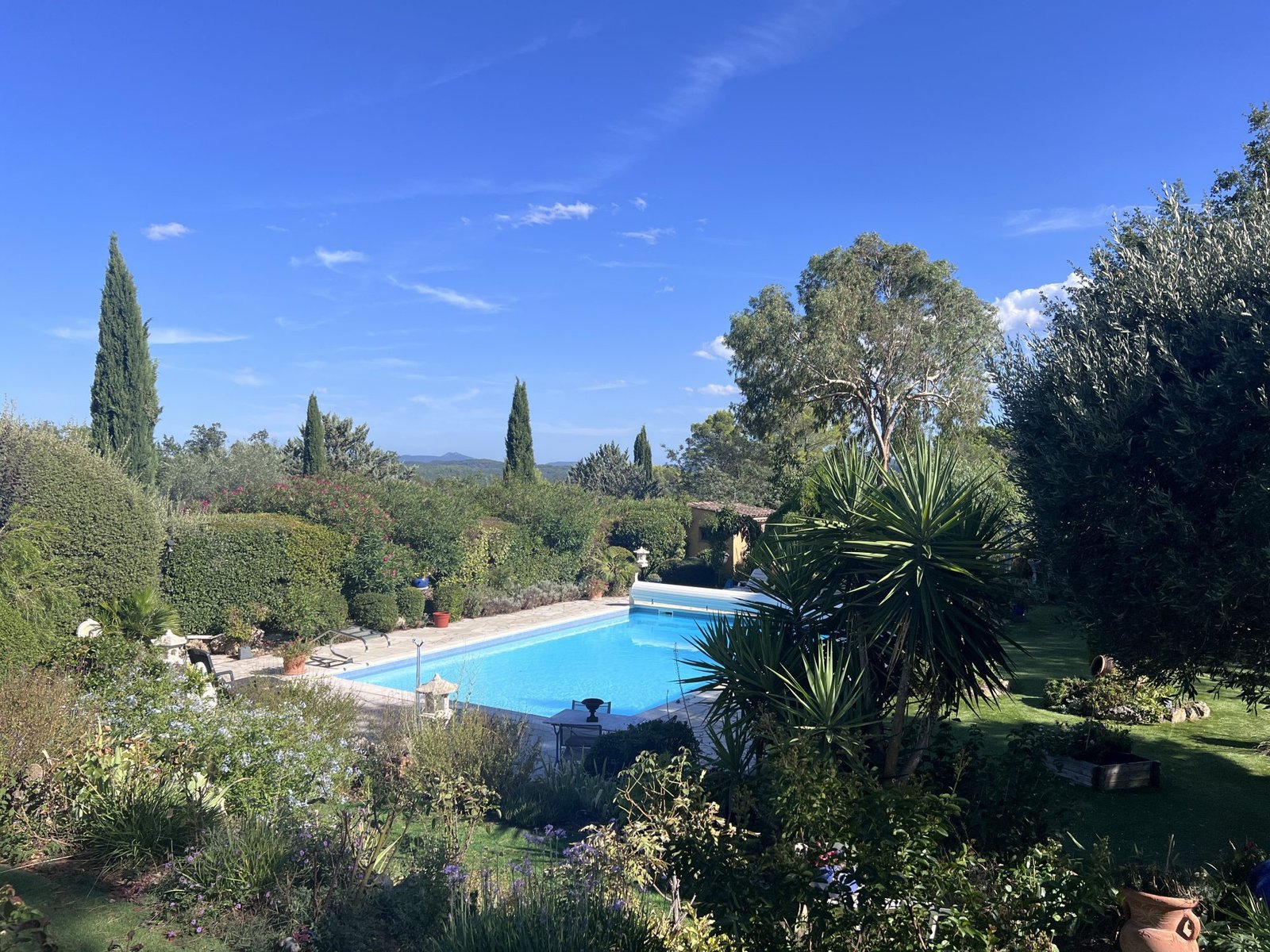 Seillans / Maison avec jardin paysager, piscine et vue sur le Pic de l&rsquo;Ours